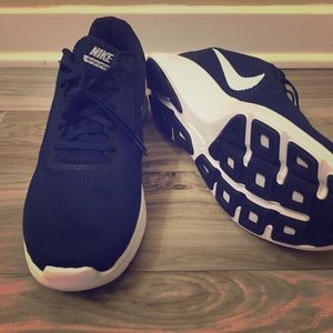 Men’s Nike shoes